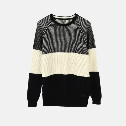 sweater13